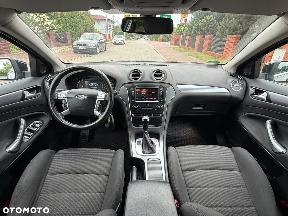 Ford Mondeo - 8