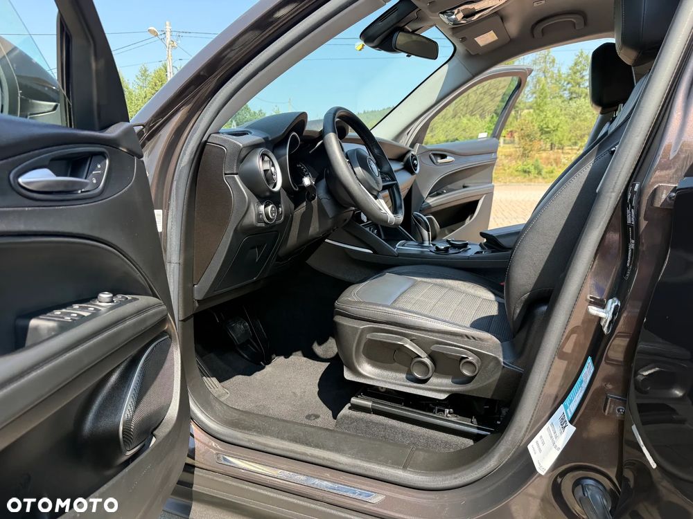 Alfa Romeo Stelvio 2.2 16V AT8 Super - 17