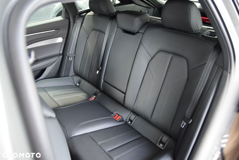 Audi A6 Avant - 10