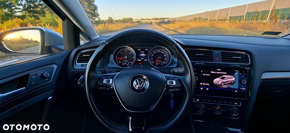 Volkswagen Golf VII 1.6 TDI BMT Comfortline - 10