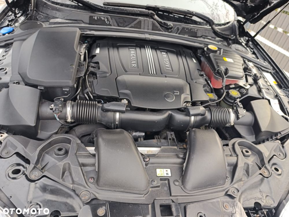 Jaguar XF XFR 5.0 V8 Kompressor - 30