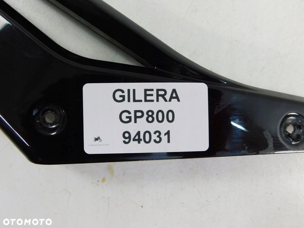 GILERA GP 800 WYPEŁNIENIE LEWE - 6