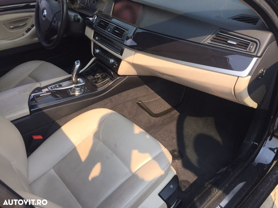 Interior bmw seria 5 f 10 - 4