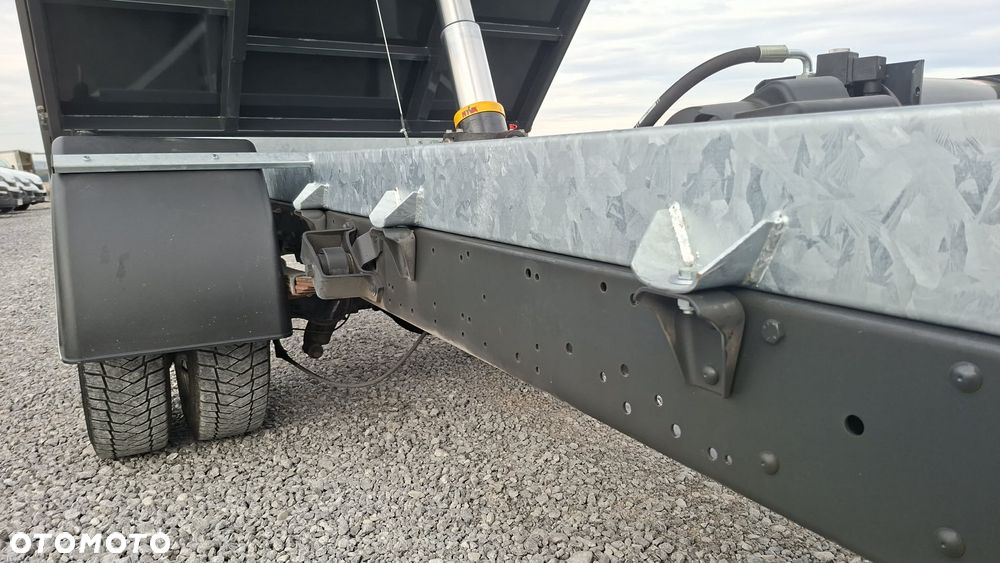 Iveco 35C14, 35C13, 35C15, 35C16 - 12