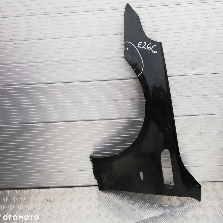 E266 LEWY BŁOTNIK BMW E60 M5 2004-11 M-PAKIET - 1