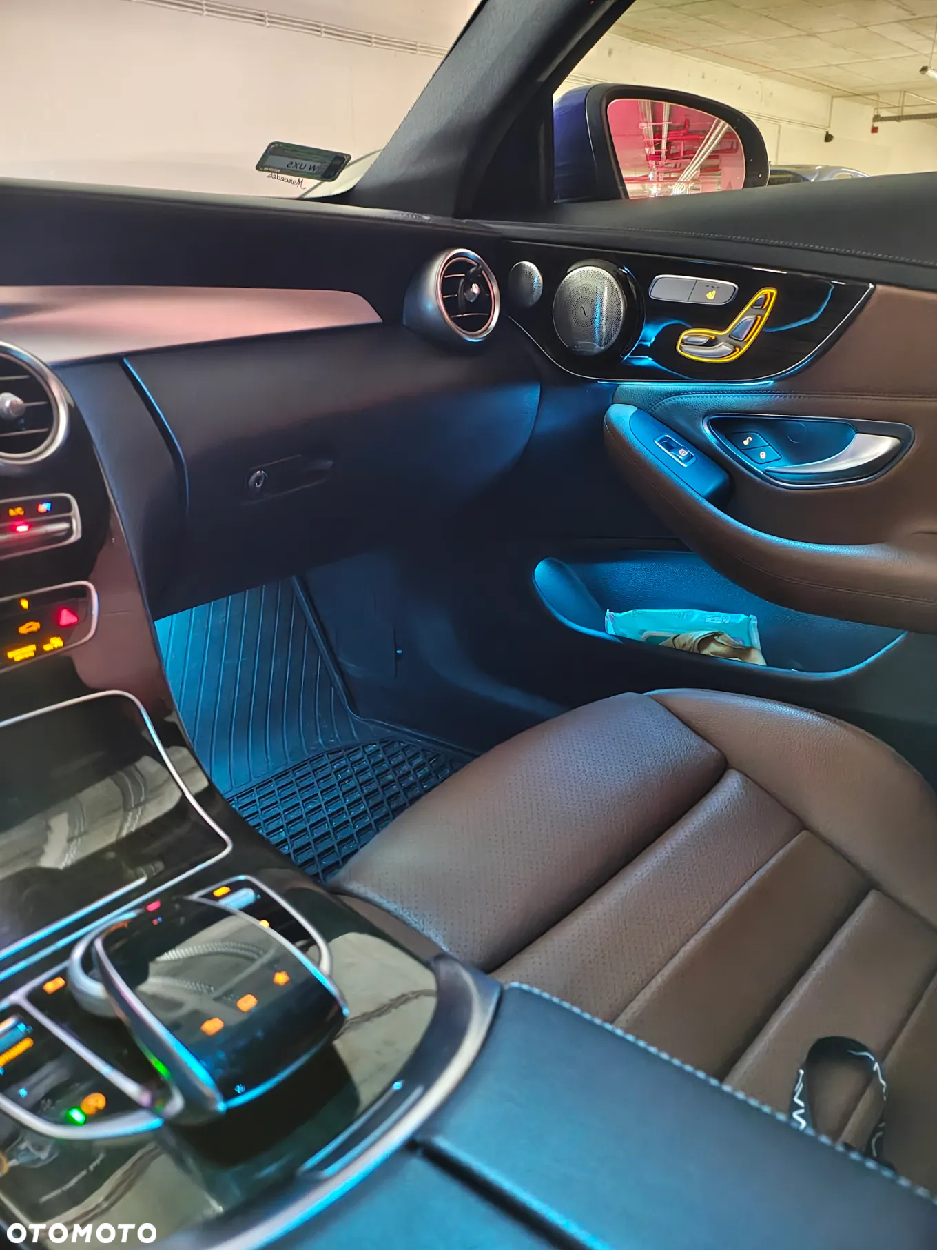 Mercedes-Benz Klasa C 300 7G-TRONIC AMG Line - 14