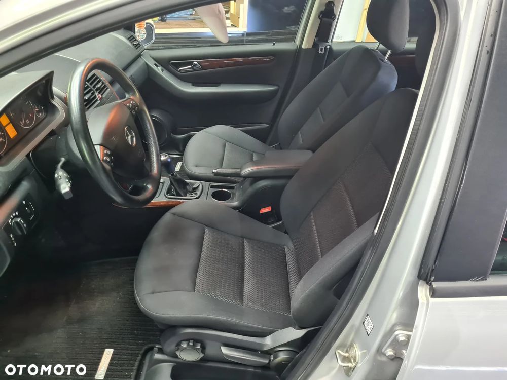 Mercedes-Benz Klasa A 180 CDI Elegance - 21