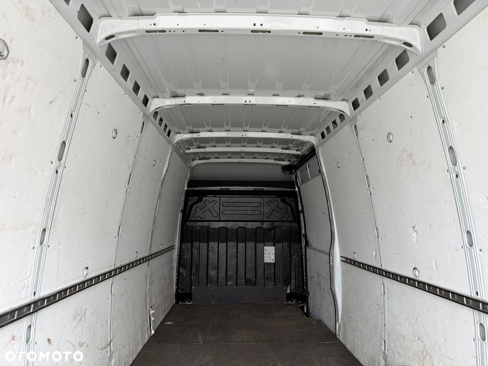 Iveco Daily 35S140, 2.3 140KM, Zadbany - 11