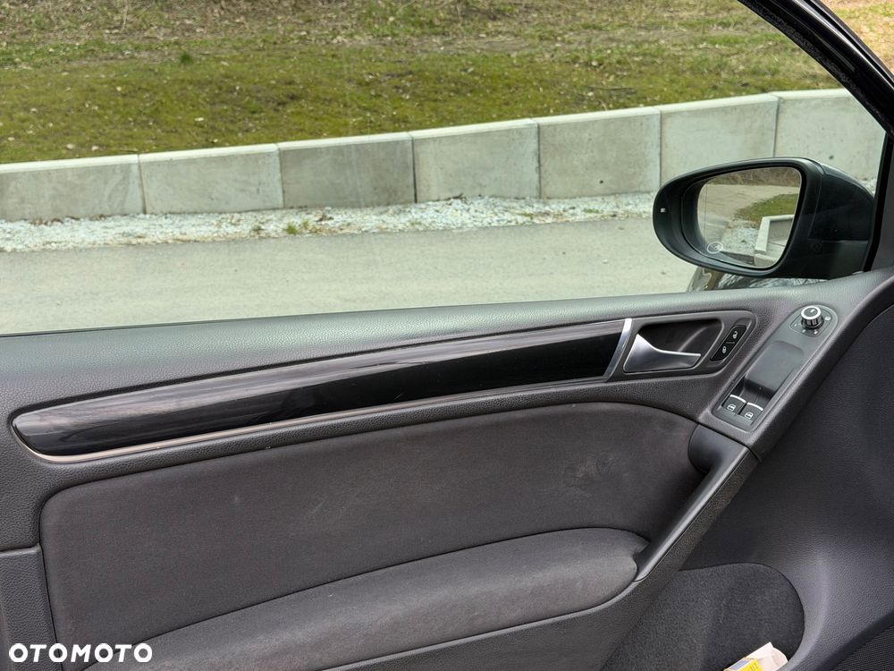 Volkswagen Golf - 21