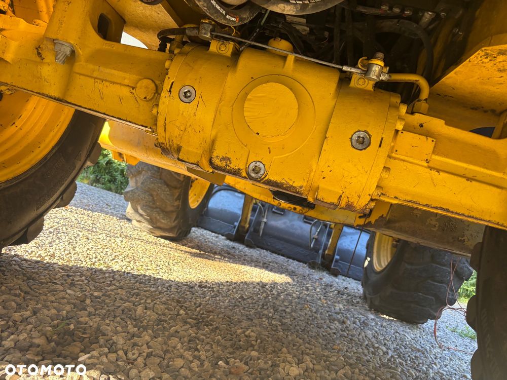 Komatsu WB93S-5EO 2016r 4x4x4 koparko ładowarka duże koła - 21
