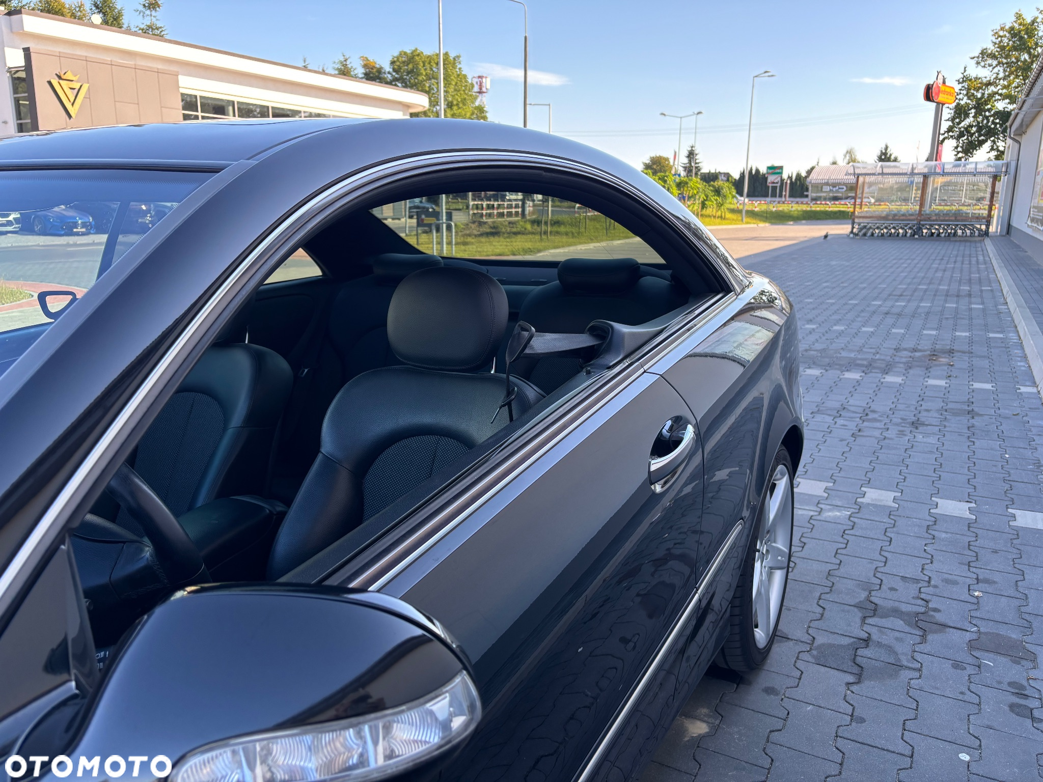 Mercedes-Benz CLK - 26