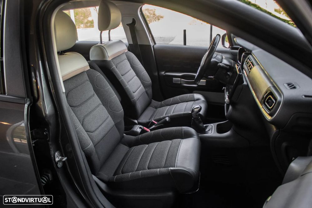 Citroën C3 1.2 PureTech Shine - 18