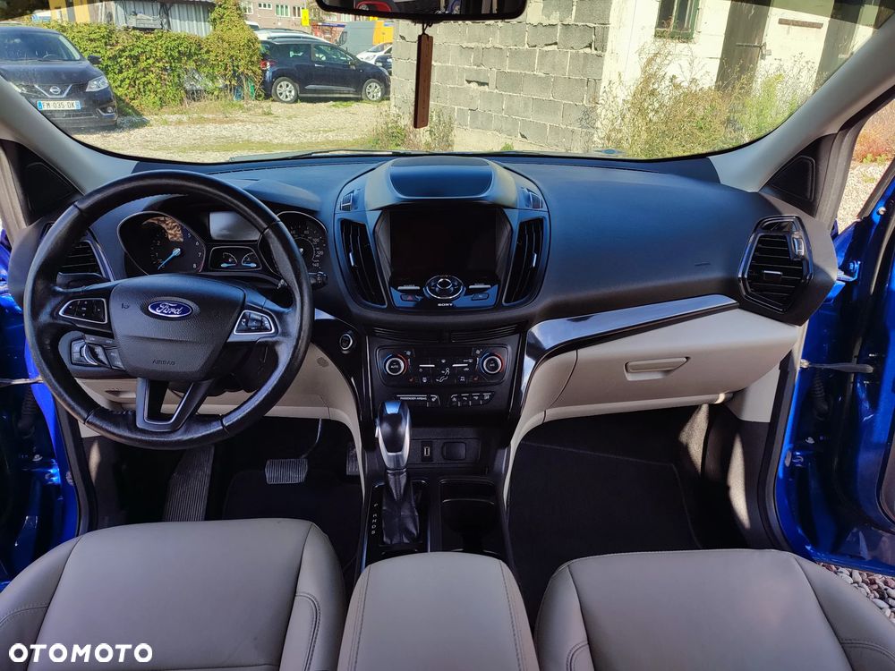 Ford Escape 2.0 EcoBoost AWD Titanium - 31
