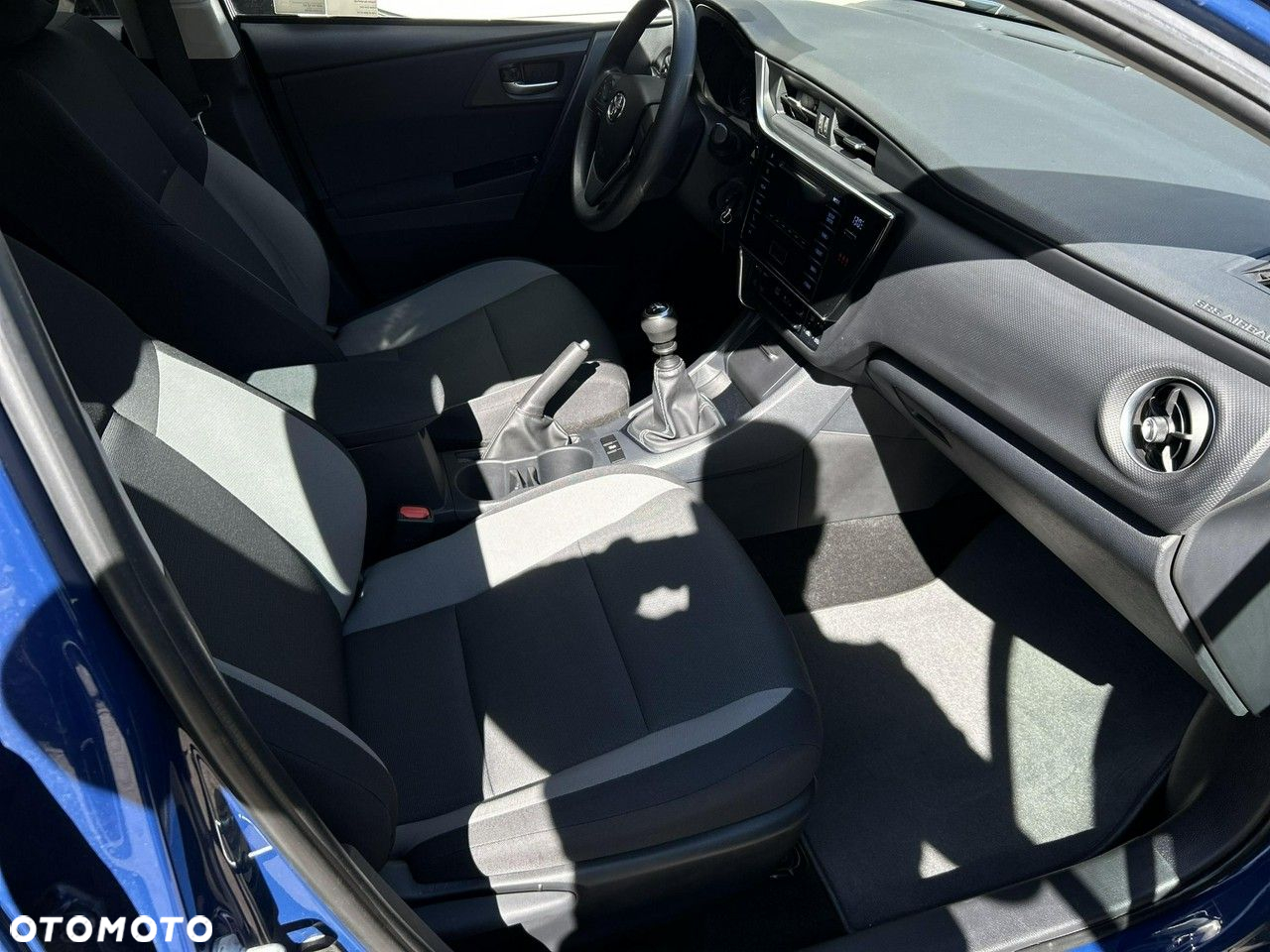 Toyota Auris 1.6 Active - 13