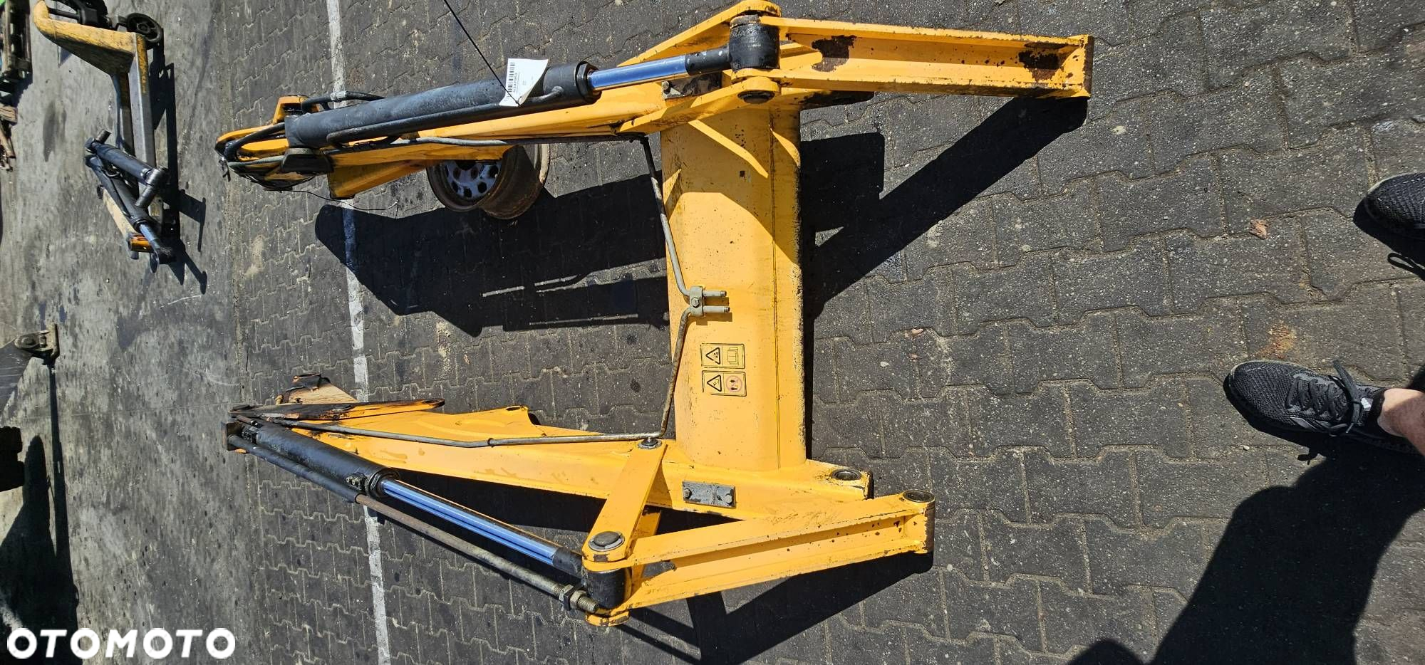 RAMIE ŁADOWARKA JCB 3CX SIŁOWNIK - 4