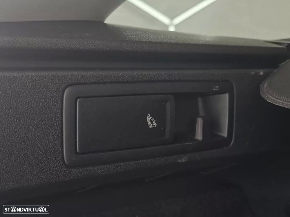 SEAT Leon ST 1.6 TDI Style Ecomotive - 27