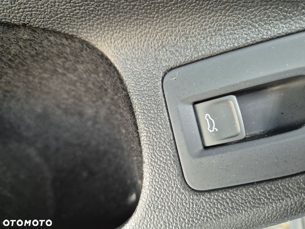 Volkswagen Passat - 21