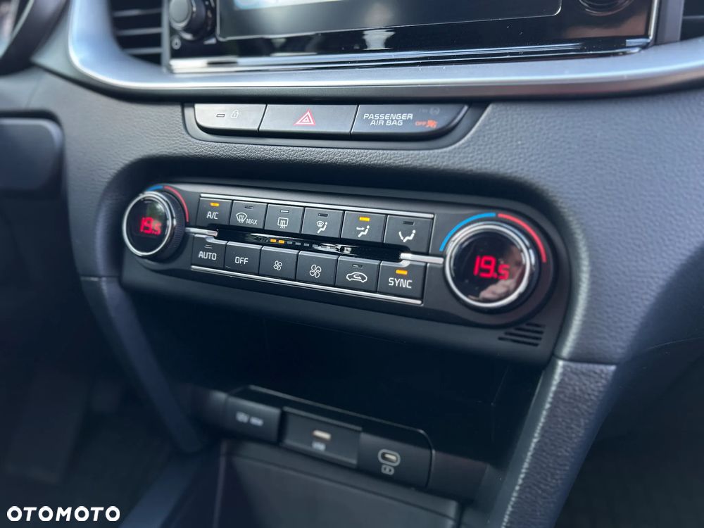Kia Ceed 1.5 T-GDI M - 26