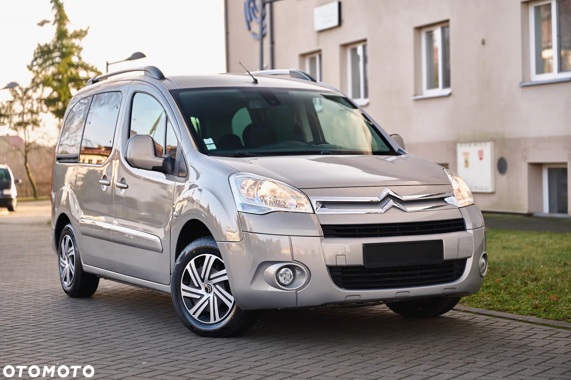 Citroën Berlingo II 1.6 HDi Multispace Plus - 4