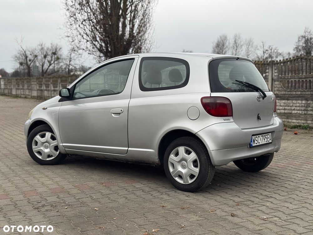 Toyota Yaris - 6