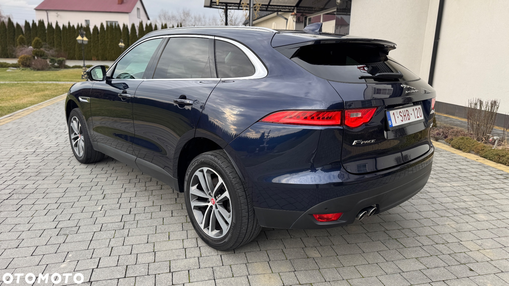 Jaguar F-Pace - 28