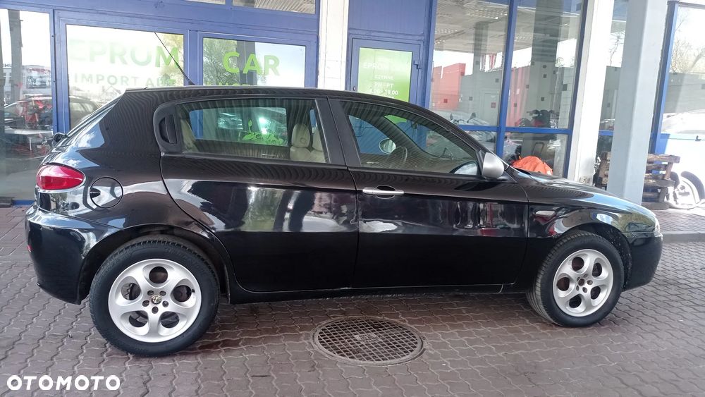 Alfa Romeo 147 - 10