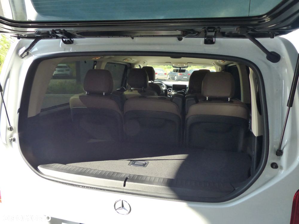 Mercedes-Benz Klasa V 300 d 4-Matic Avantgarde 9G-Tronic (d³ugi) - 34
