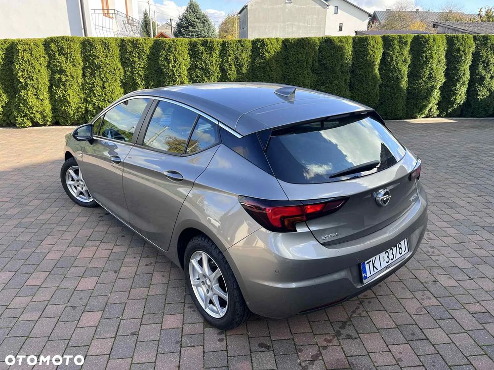 Opel Astra IV 1.6 CDTI Enjoy - 36