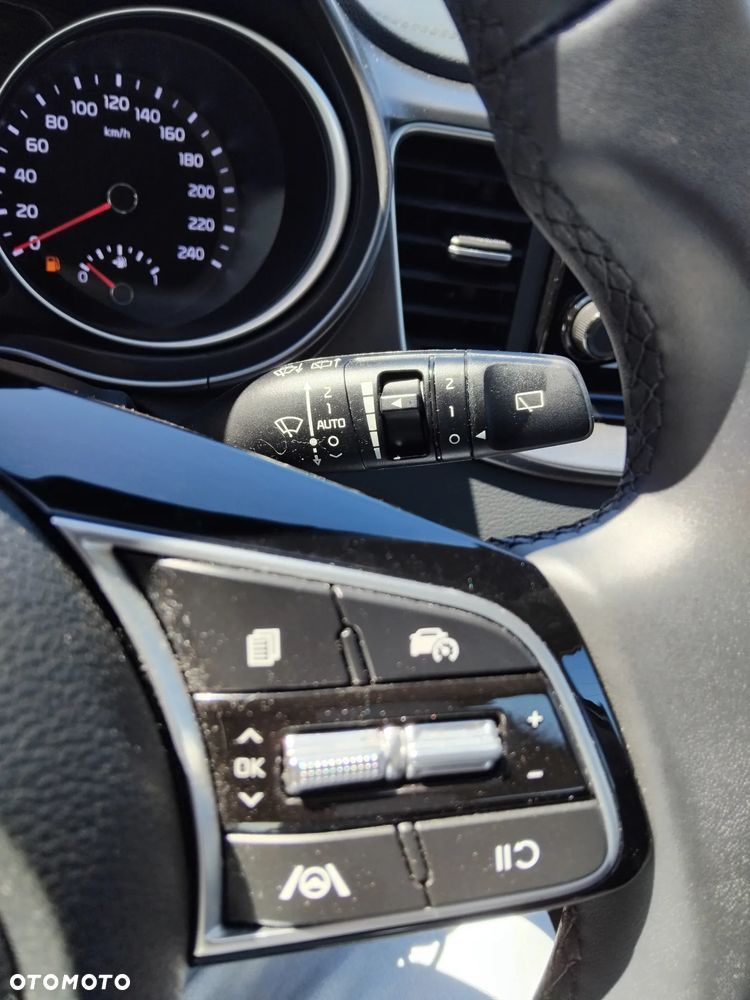 Kia Ceed 1.5 T-GDI M - 11
