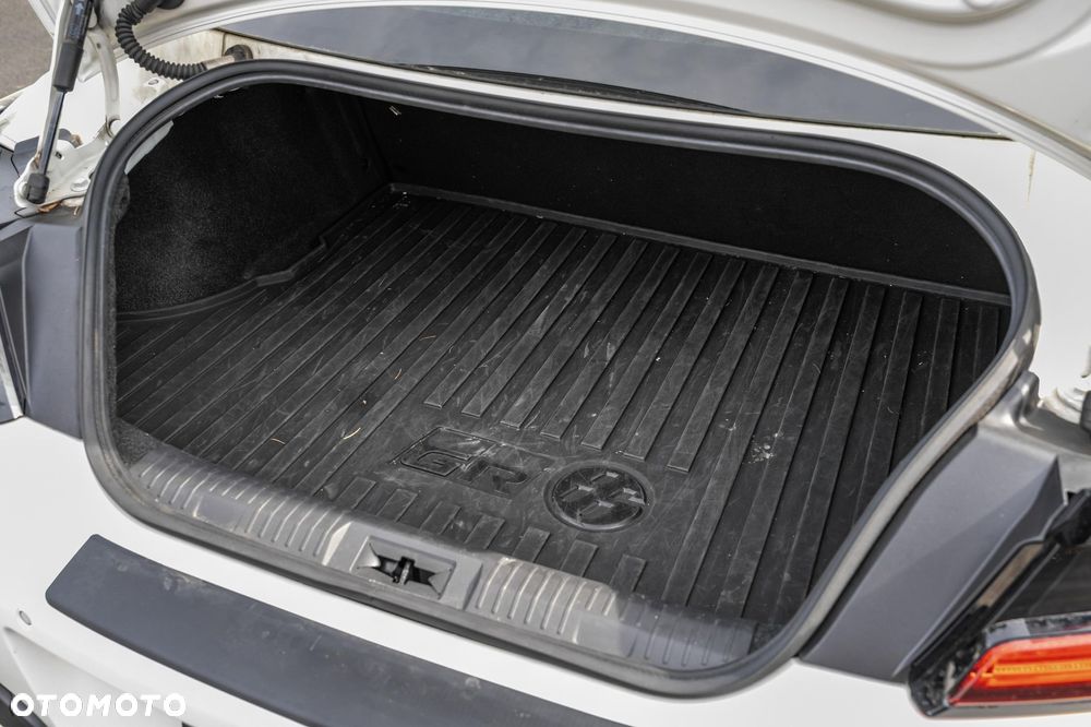 Toyota GR86 2.4 Dynamic - 24