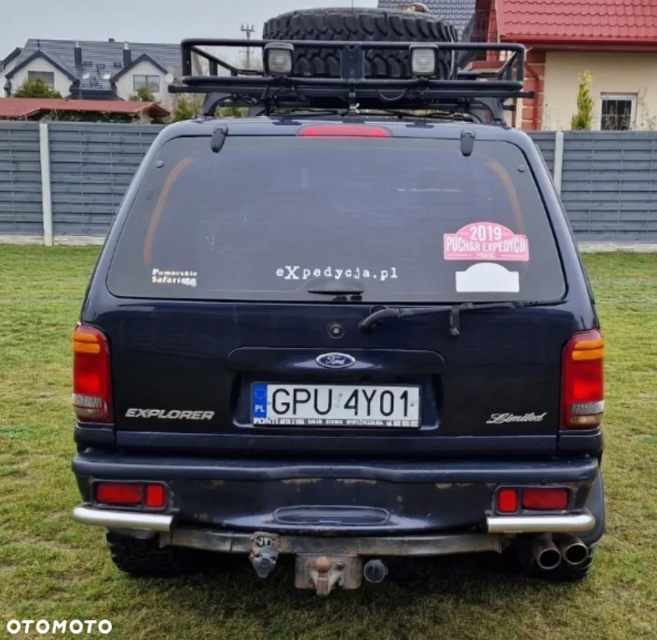 Ford Explorer - 4