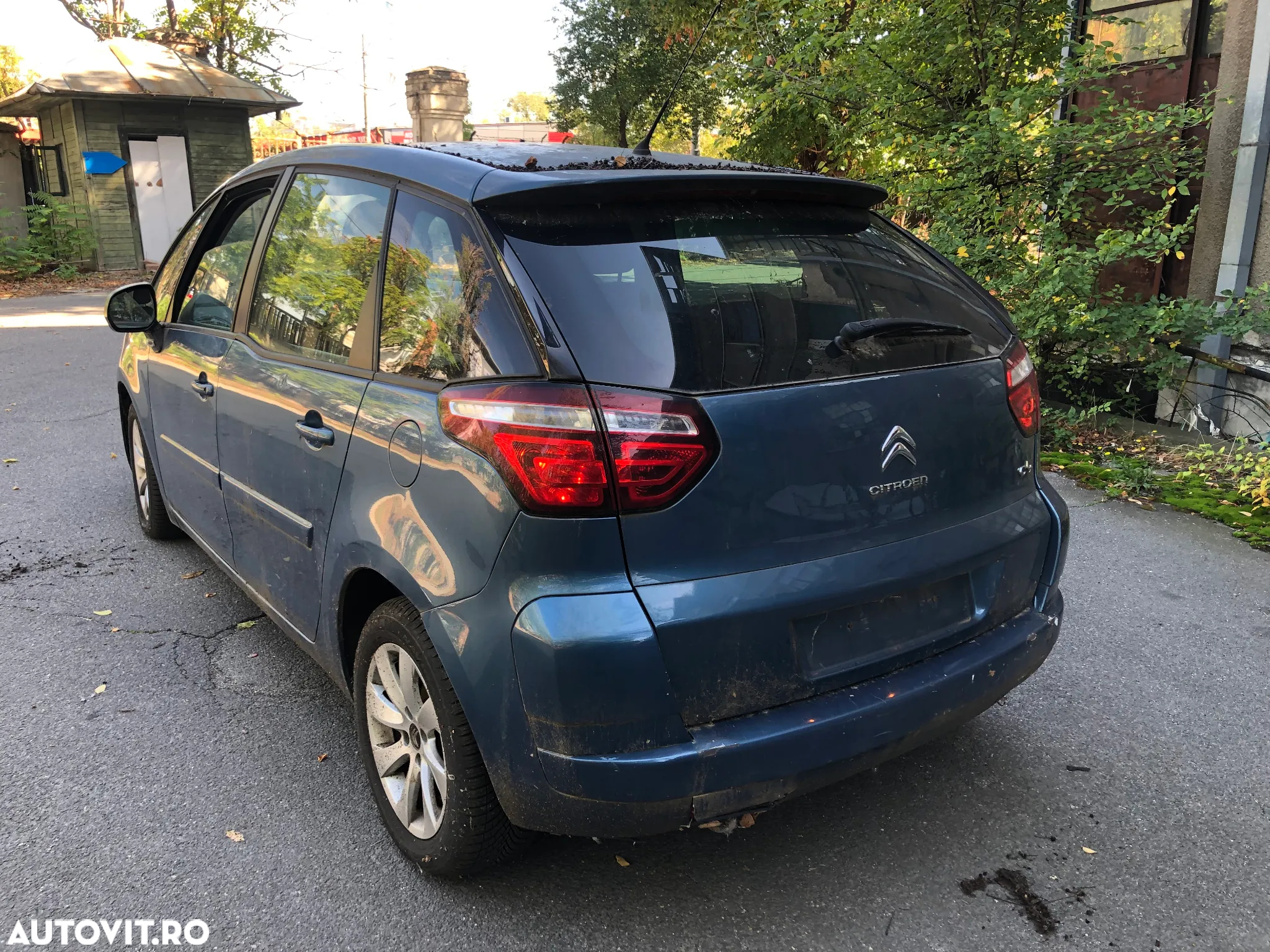 Dezmembrez Citroen C4 Picasso 2011 1.6 diesel automat - 7