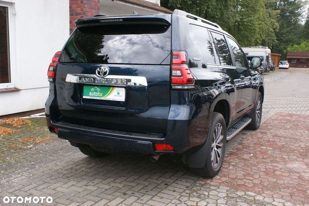 Toyota Land Cruiser - 24