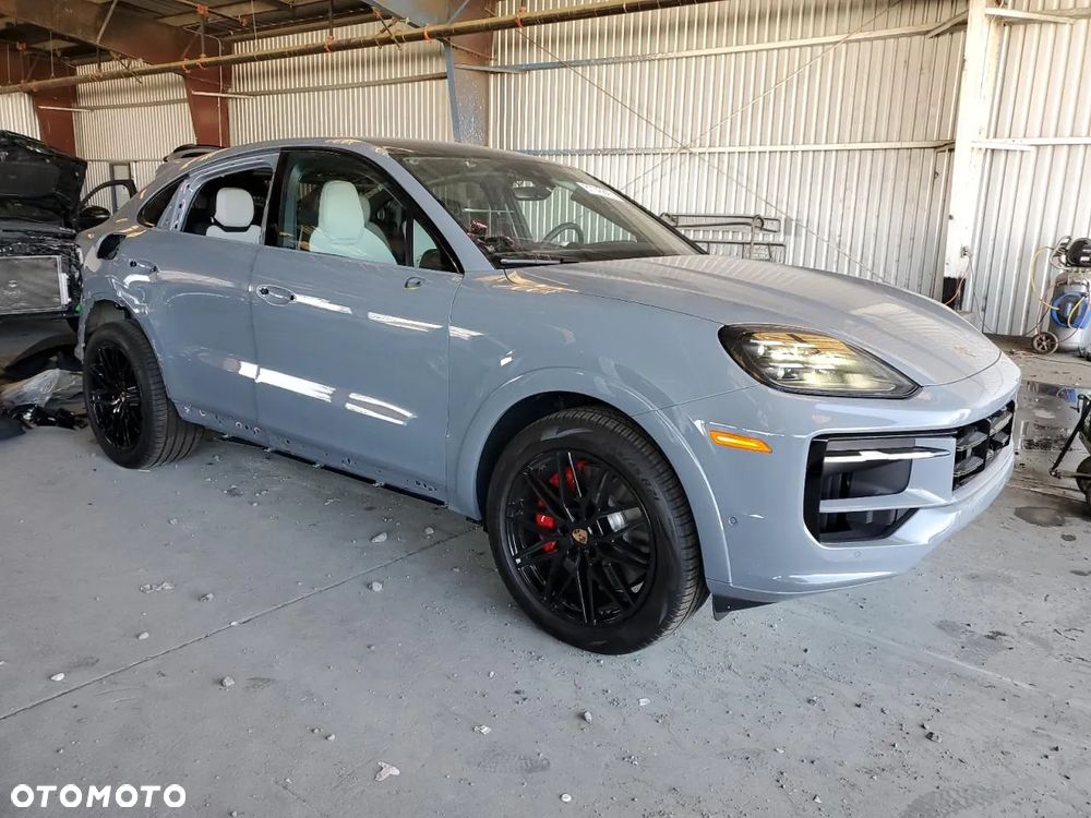 Porsche Cayenne Coupe Turbo - 5