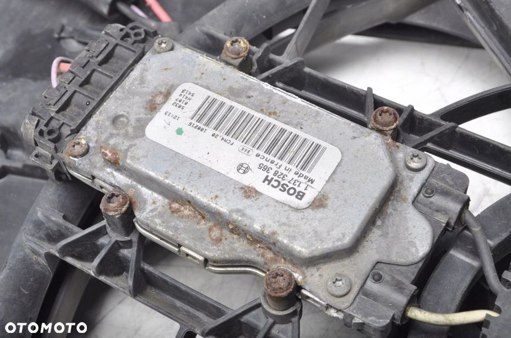 VOLVO C30 2.5 WENTYLATOR CHŁODNICY 3M51-8C607-GE - 3