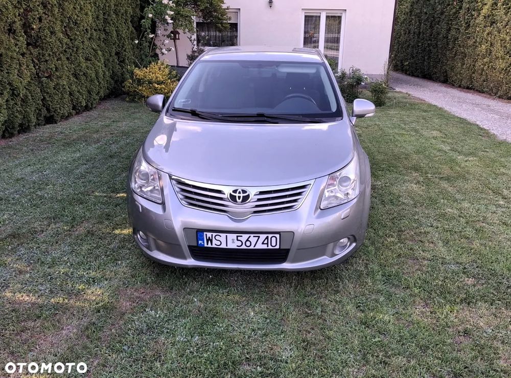 Toyota Avensis 1.8 Premium - 1