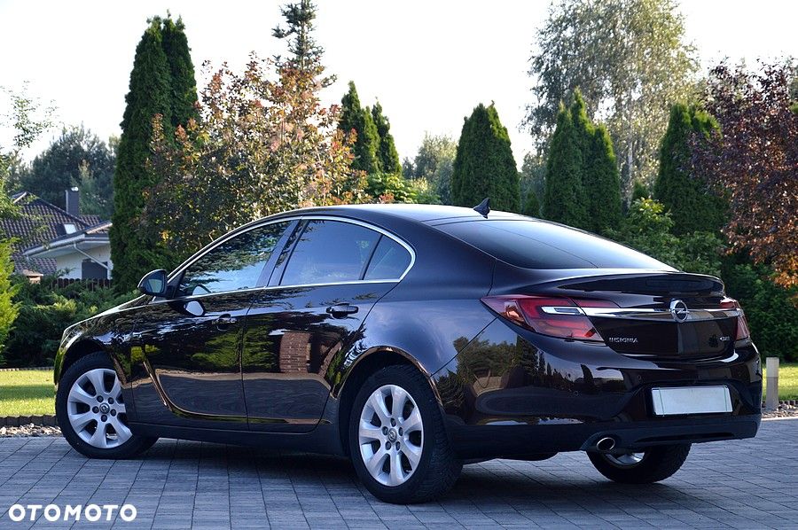 Opel Insignia 2.0 CDTI S&S - 11