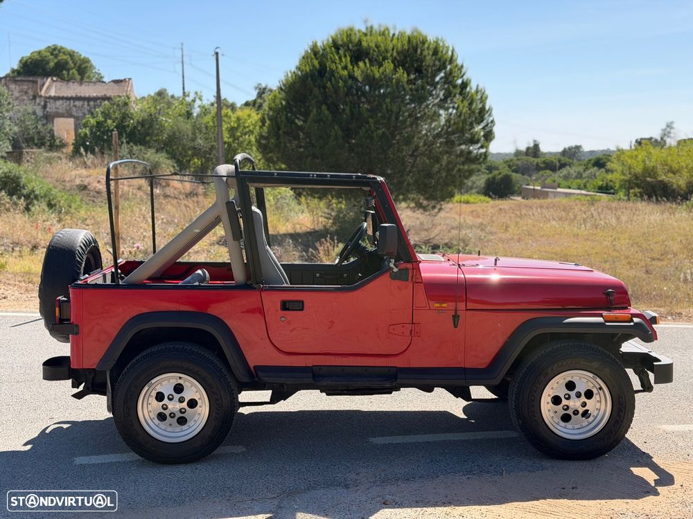 Jeep Wrangler - 5