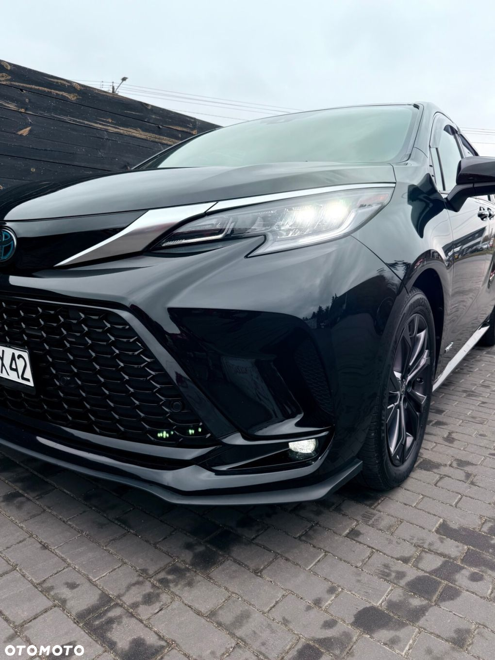 Toyota Sienna - 10