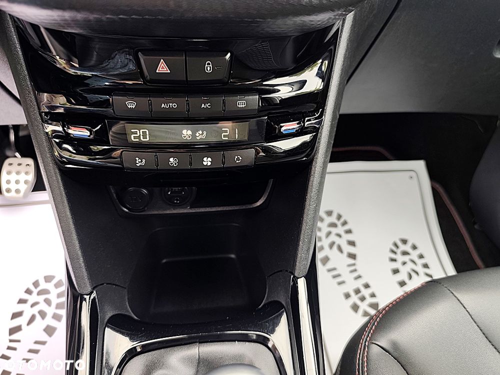 Peugeot 2008 PureTech 130 Stop&Start GT-Line Edition - 12