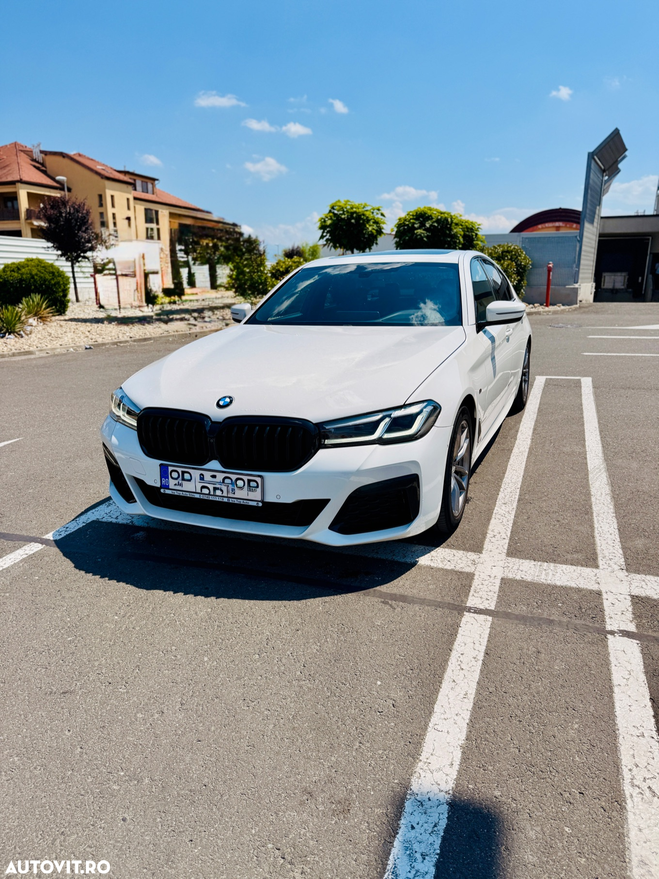 BMW Seria 5 530i xDrive AT MHEV - 2