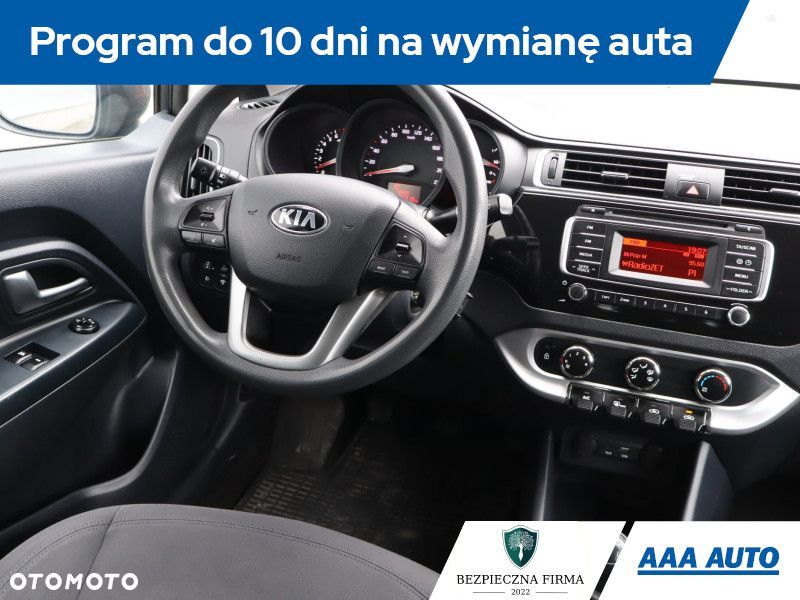Kia Rio - 9