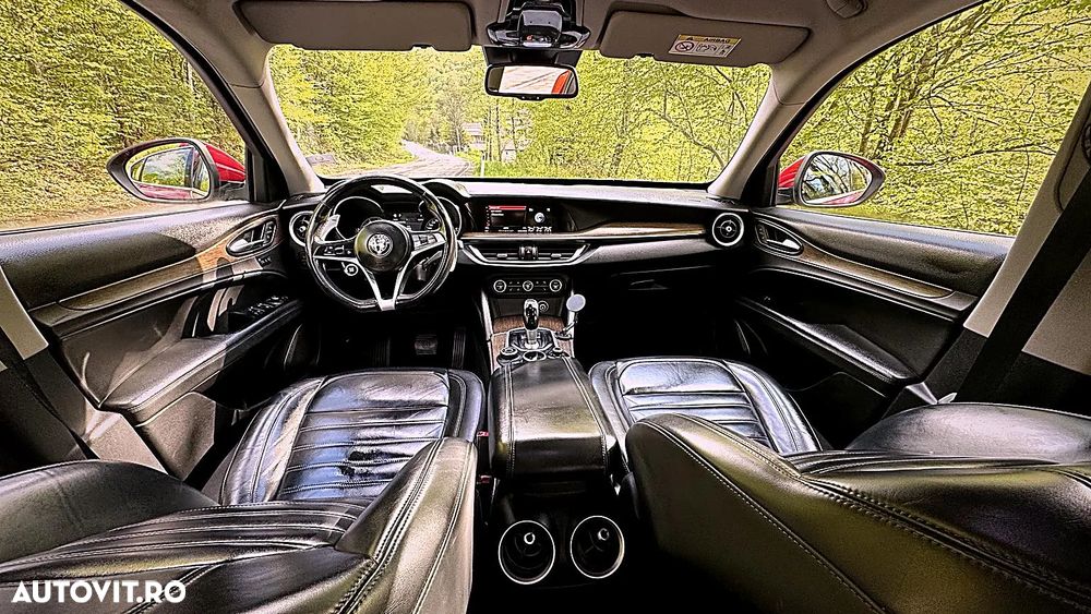 Alfa Romeo Stelvio 2.0 Turbo AWD AT8 Veloce - 10