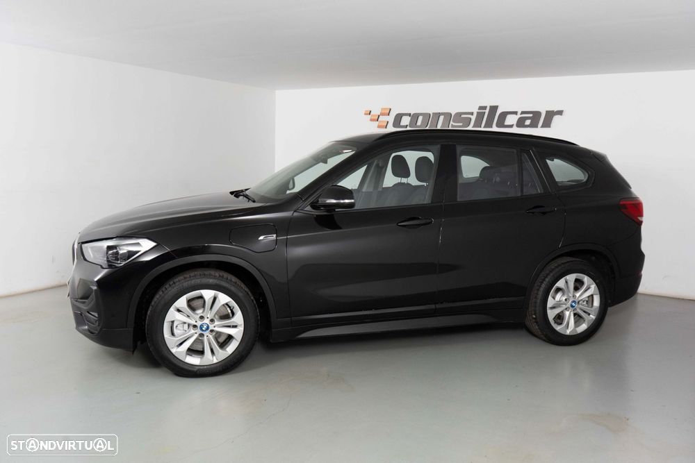 BMW X1 25 e xDrive Corporate Edition - 6