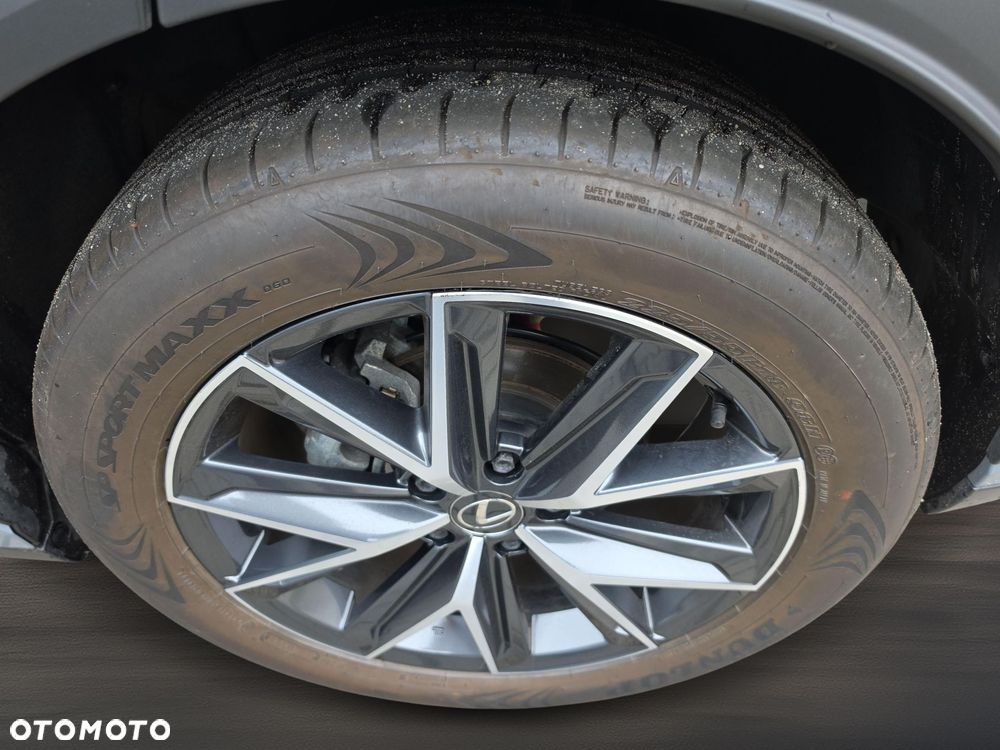 Lexus LBX 1.5 Hybrid Emotion - 26