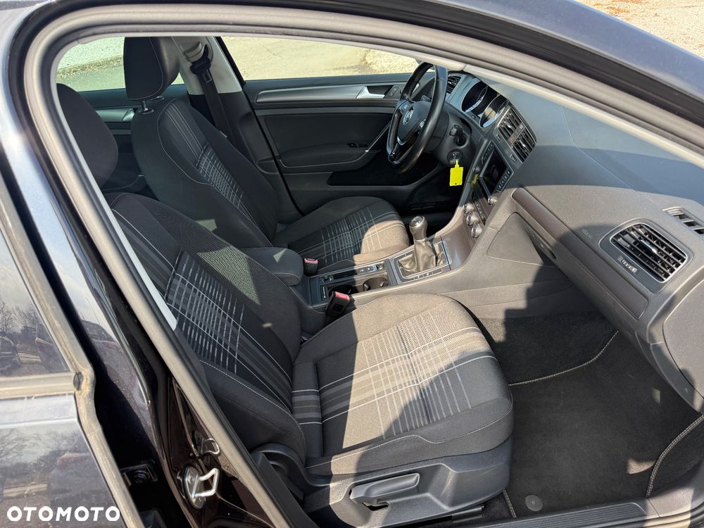Volkswagen Golf Variant 1.6 TDI BlueMotion Technology Lounge - 16