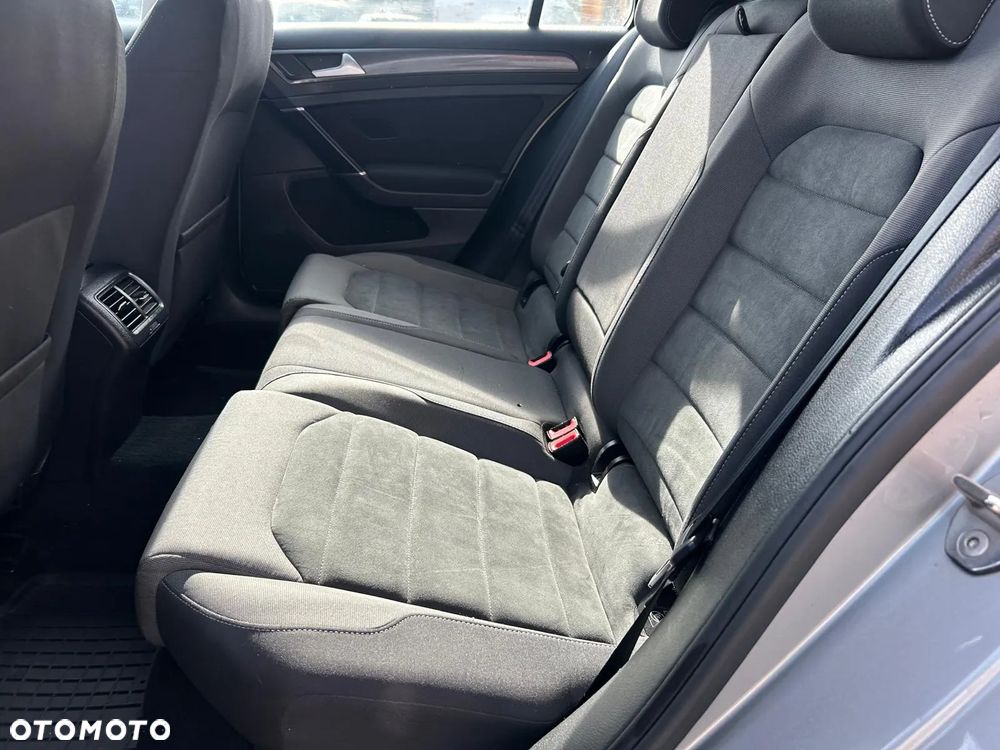 Volkswagen Golf 1.6 TDI SCR Comfortline - 16