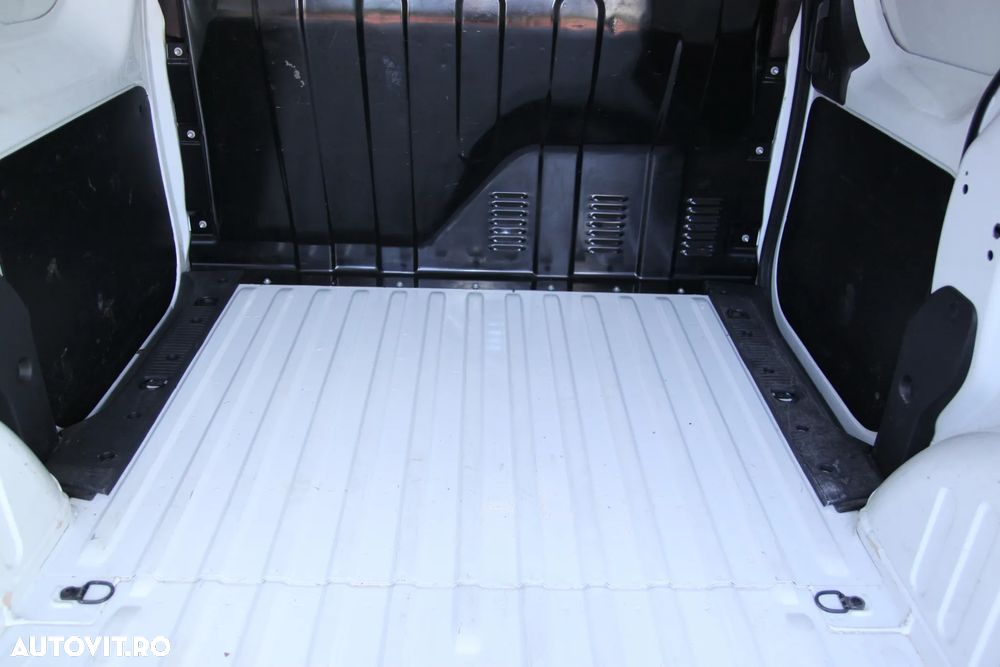 Dacia Dokker 1.5 dCi 75 CP Laureate - 30