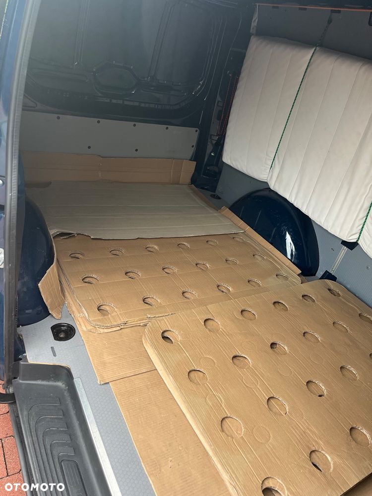 Mercedes-Benz Vito - 12