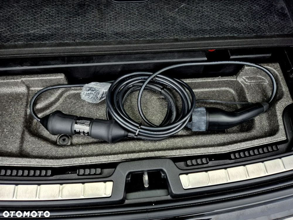 Volvo XC 60 T6 AWD Ultra Black Edition - 35
